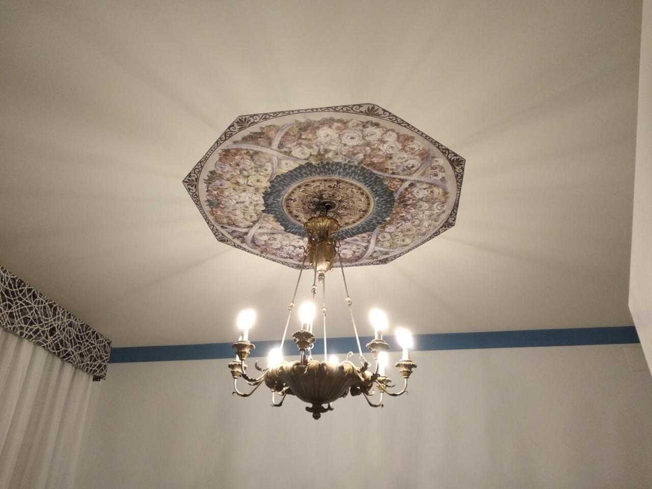 B&B "La Bottega D'Arte" Каррара Экстерьер фото