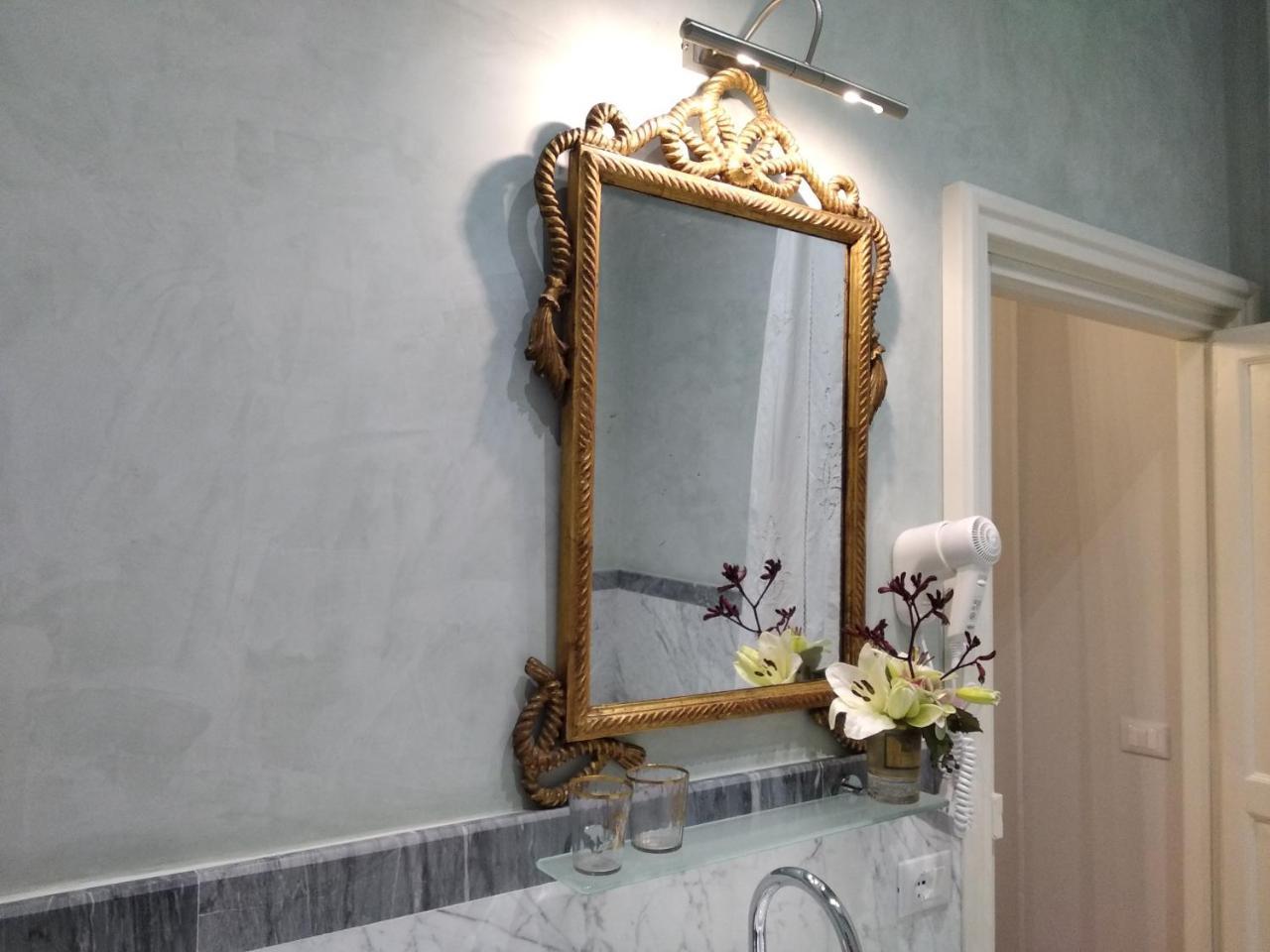 B&B "La Bottega D'Arte" Каррара Экстерьер фото